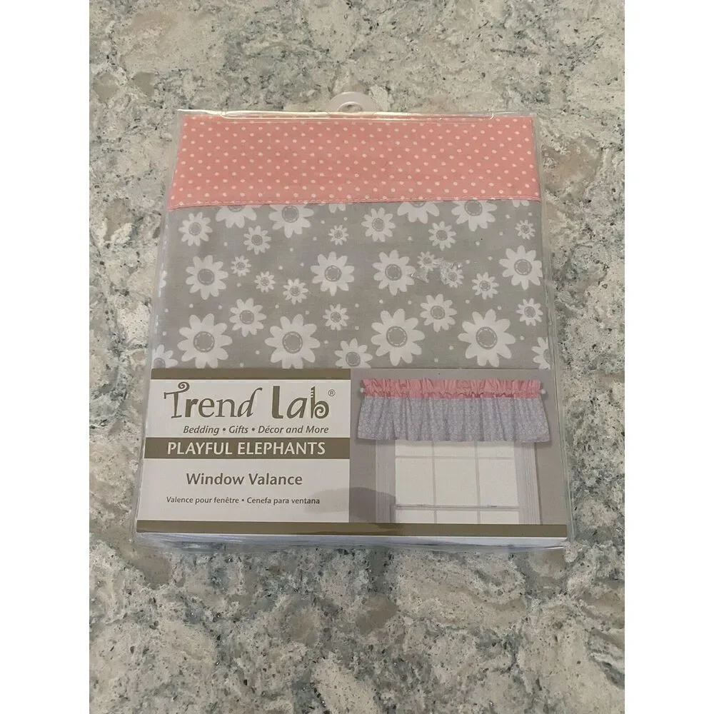 Trend Labs Daisy’s and Dots Window Valance